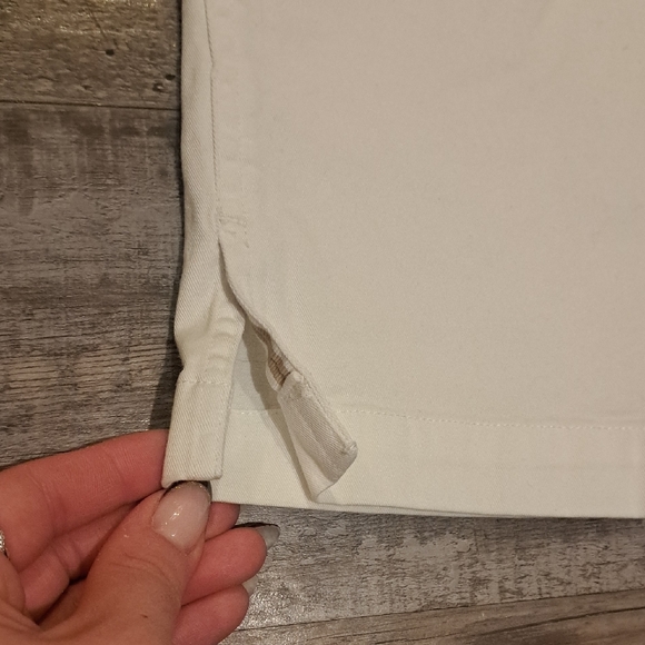 Studio Cream Capris - Picture 5 of 5